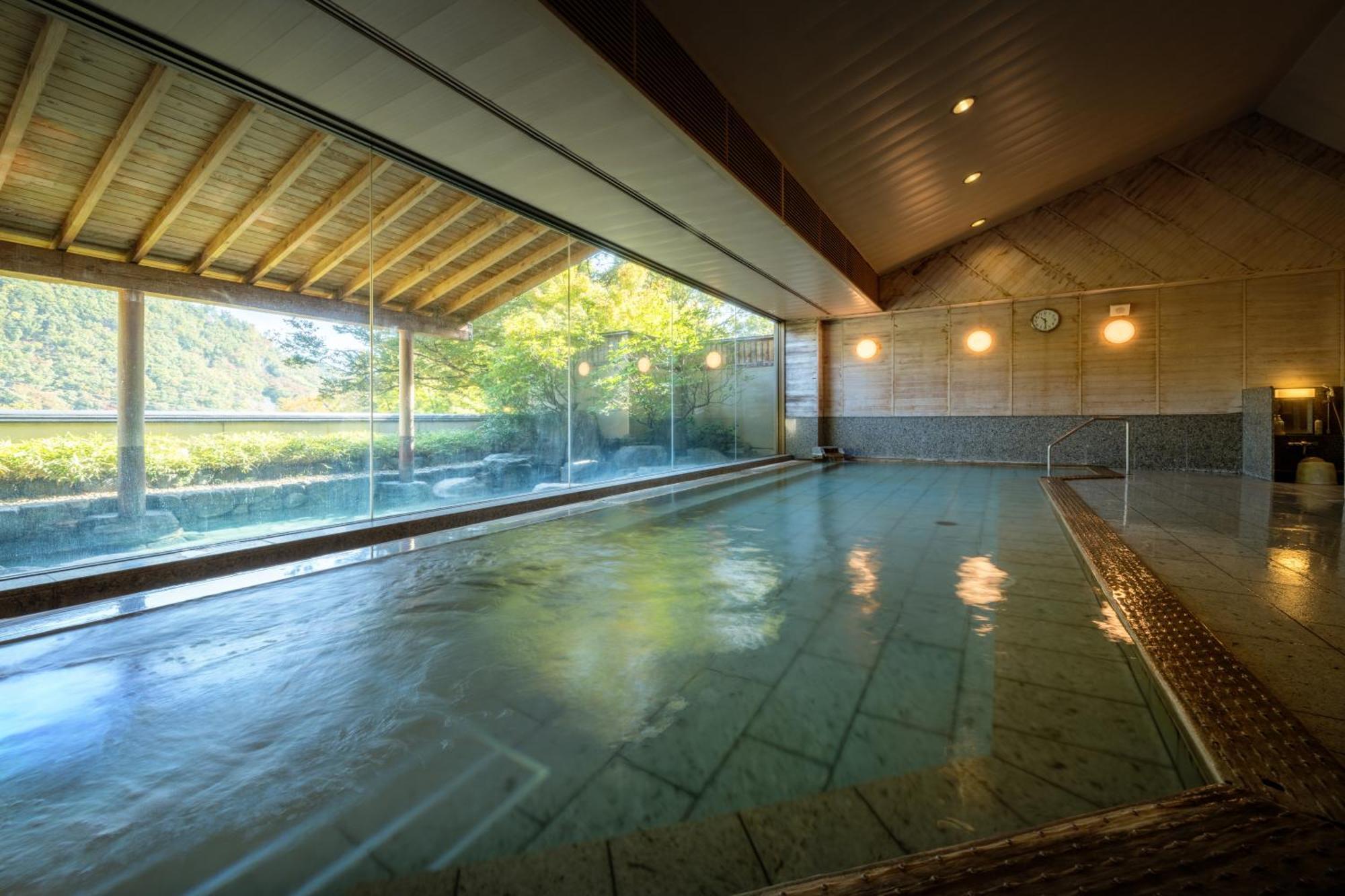 Iizaka Onsen Surikamitei Ohtori Hotel Fukushima  Buitenkant foto