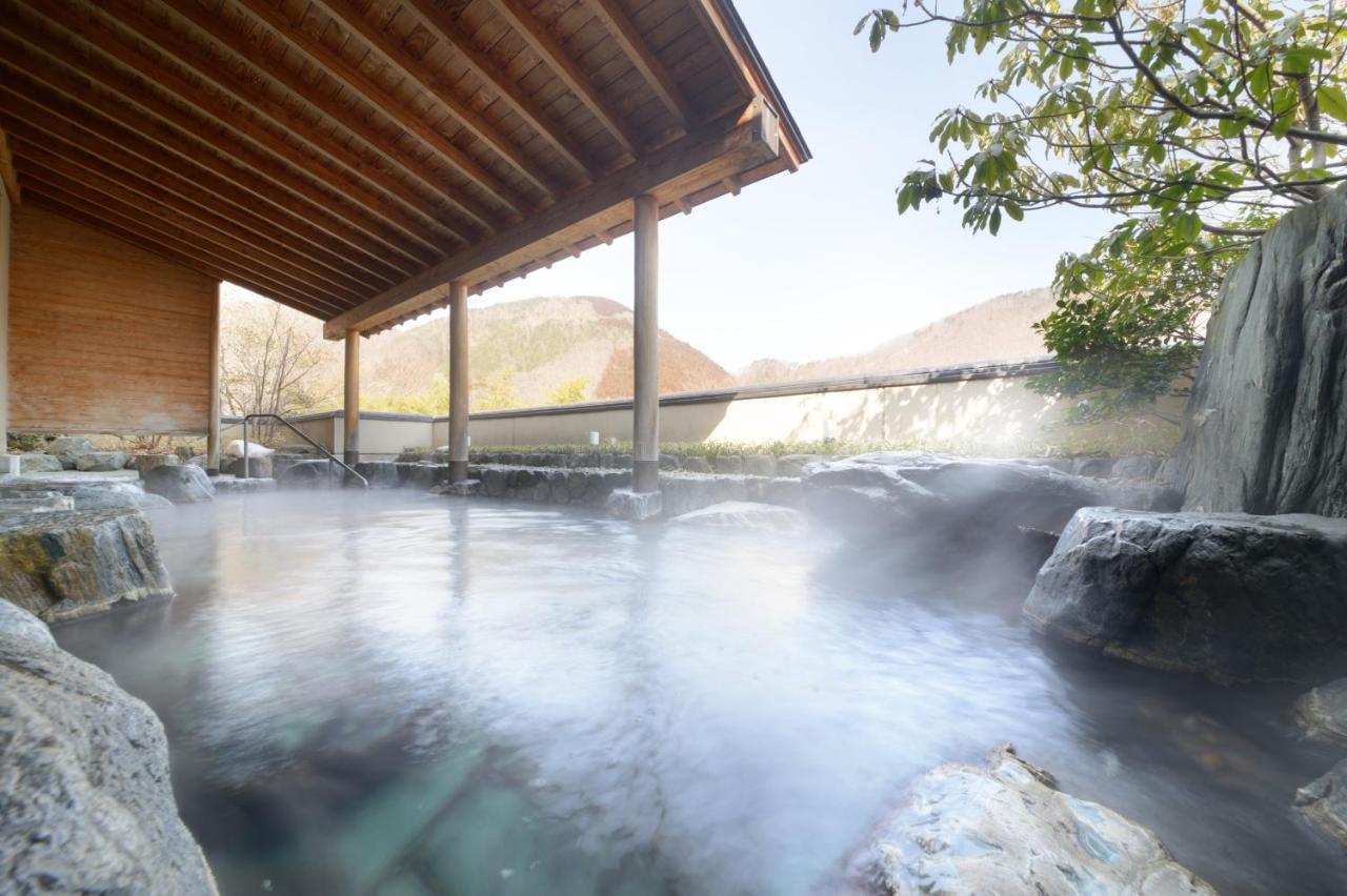 Iizaka Onsen Surikamitei Ohtori Hotel Fukushima  Buitenkant foto