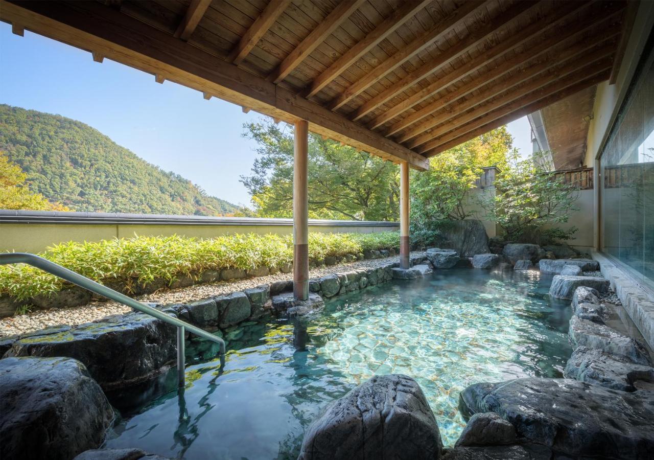 Iizaka Onsen Surikamitei Ohtori Hotel Fukushima  Buitenkant foto